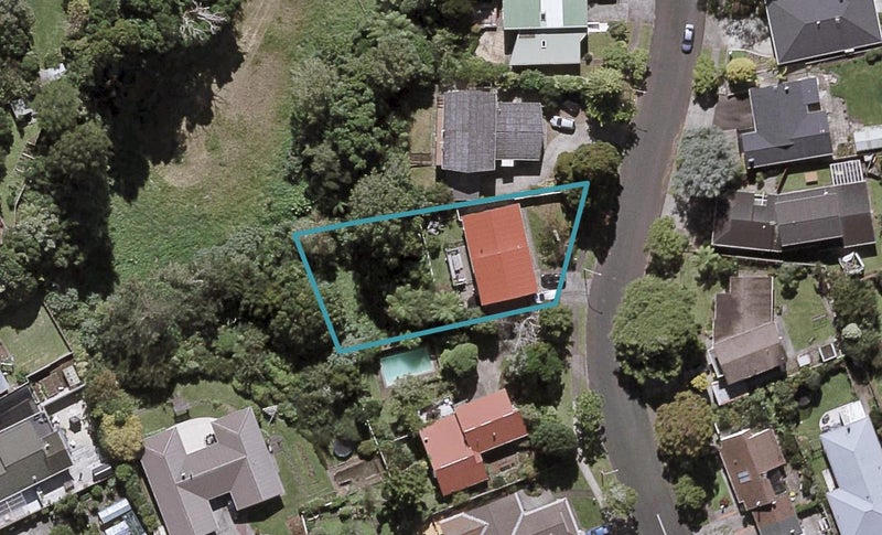7 Magnolia Drive, Westown, New Plymouth - Carousel 1