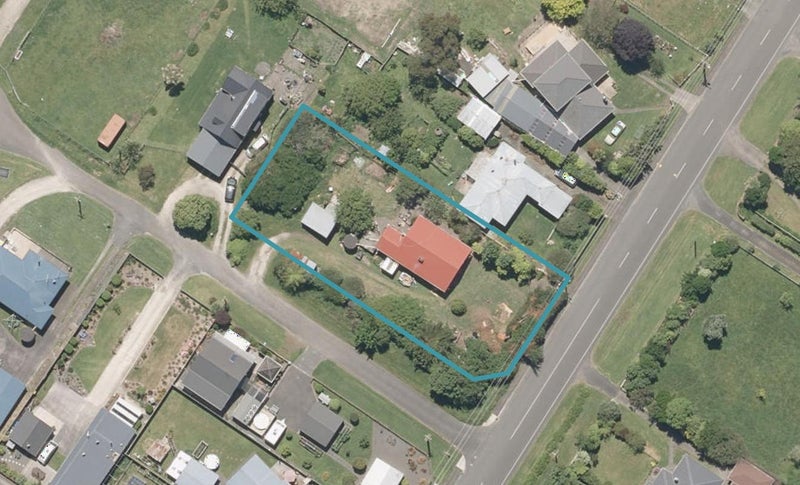 40 Wikitoria Road, Putiki, Whanganui - Carousel 1