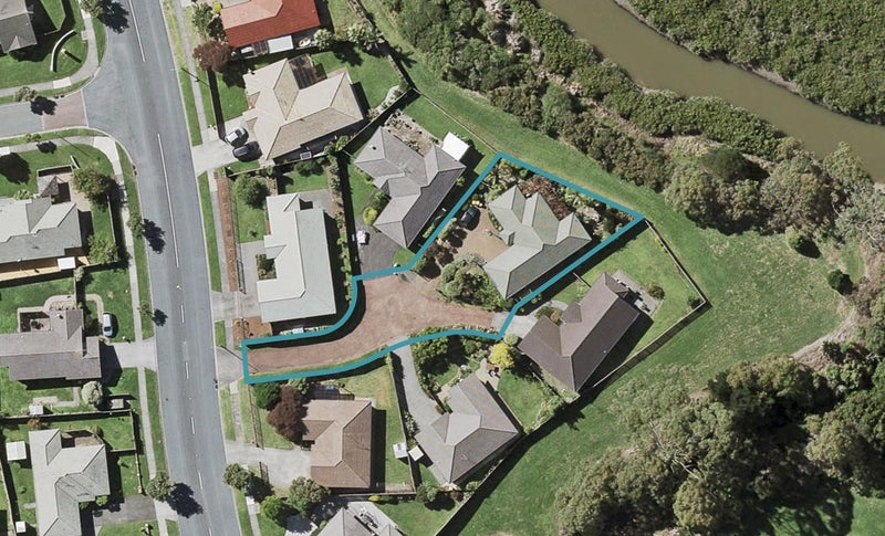 97 Burswood Drive, Burswood, Auckland - Carousel 1
