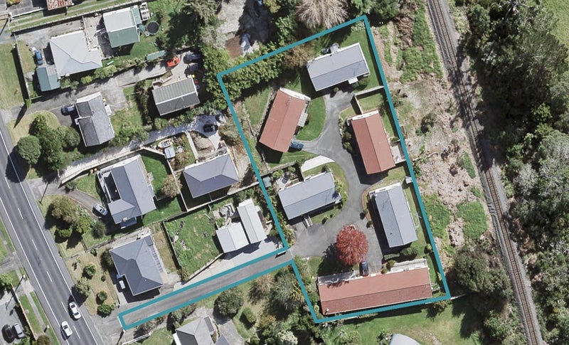 2/42 Rodney Street, Wellsford, Auckland - Carousel 1