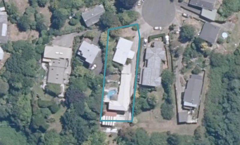 1/6 Armstrong Grove, Hilltop, Taupo - Carousel 1