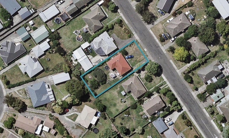 1233 Cunningham Crescent, Mayfair, Hastings - Carousel 1