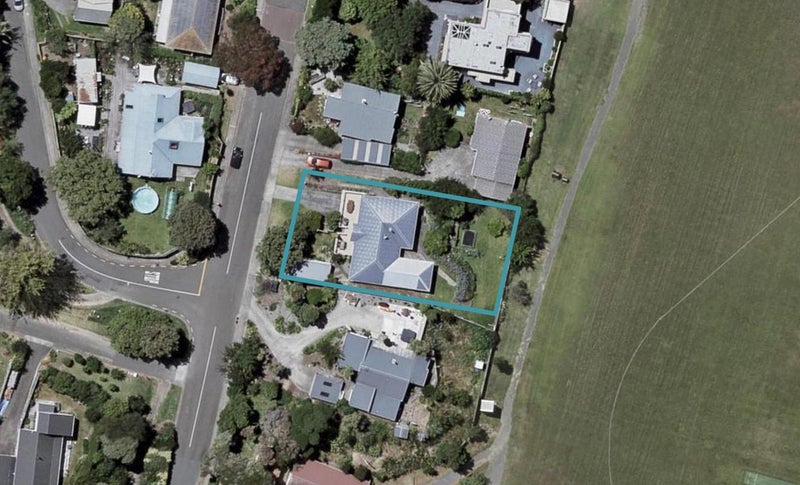 51 Margaret Road, Raumati Beach, Paraparaumu - Carousel 1