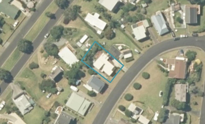 108 Titiro Place, Onemana, Whangamatā - Carousel 1