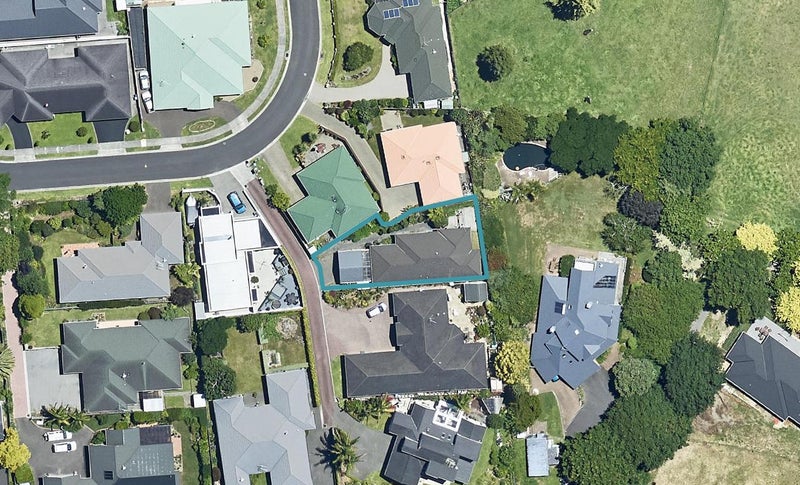 64 Pembroke Drive, Bethlehem, Tauranga - Carousel 1