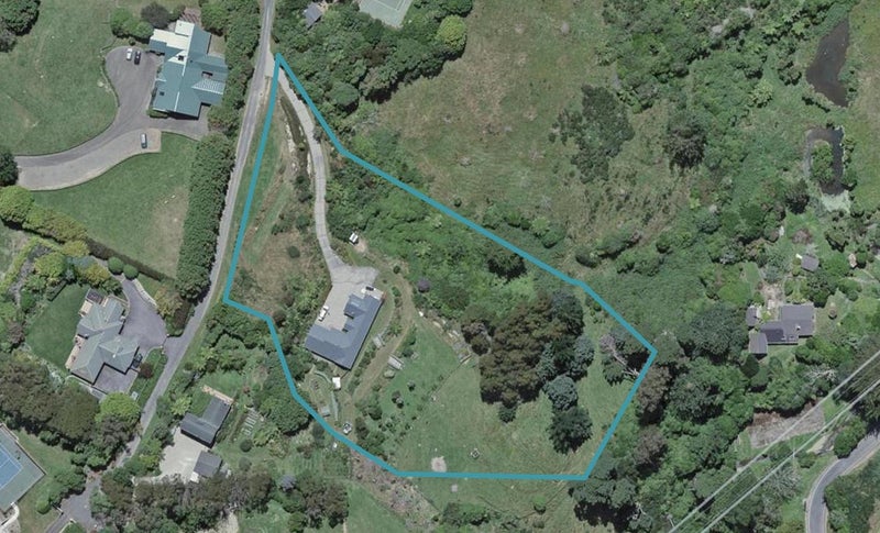 100 Woodburn Drive, Takapu Valley, Wellington - Carousel 1