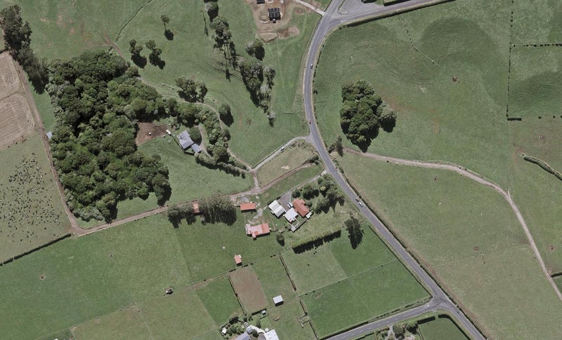 390 Egmont Road, Hillsborough, New Plymouth - Carousel 1