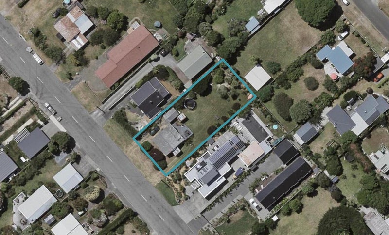 29 Rauparaha Street, Waikanae Beach, Waikanae - Carousel 1