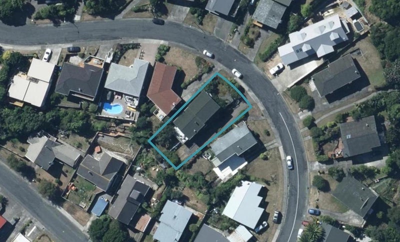 48 Truro Road, Camborne, Porirua - Carousel 1