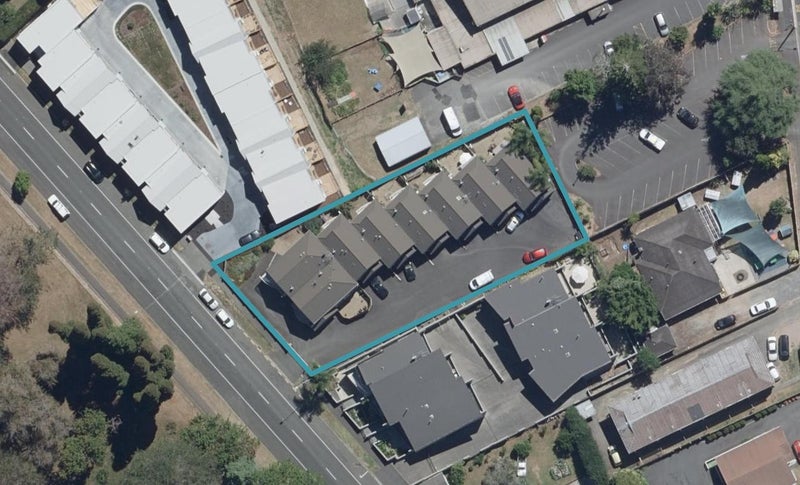 1/20 Ruakiwi Road, Hamilton Lake, Hamilton - Carousel 1