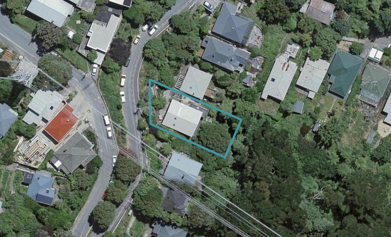 33 Mortimer Terrace, Aro Valley, Wellington - Carousel 1