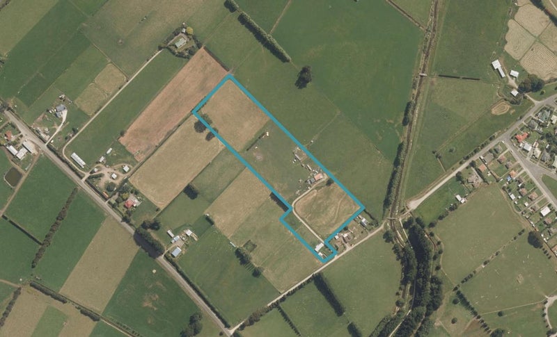 25 Burton Road, Mataura, Gore - Carousel 1