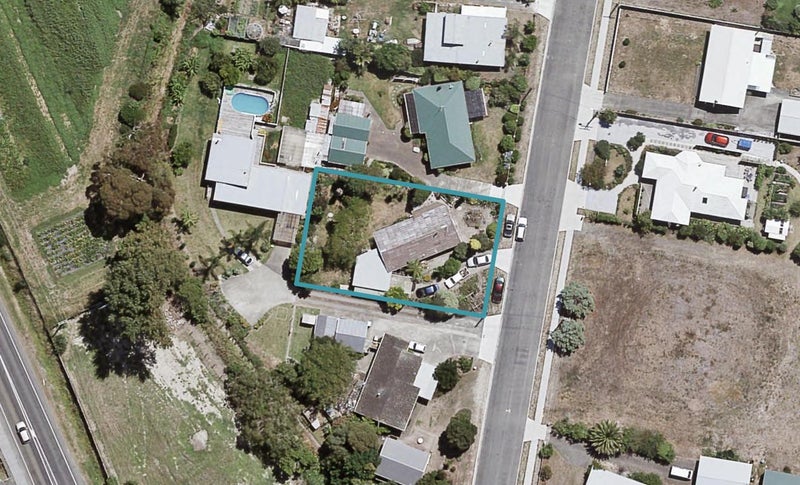 19 Rogers Road, Bay View, Napier - Carousel 1