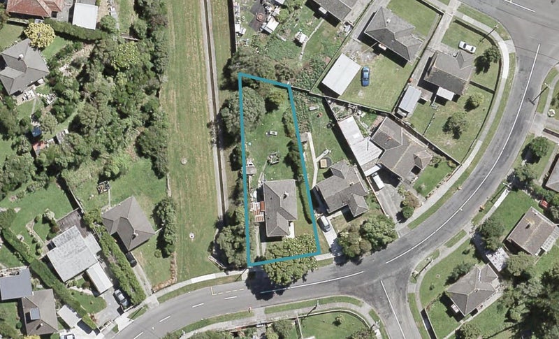 119 Judd Crescent, Naenae, Lower Hutt - Carousel 1