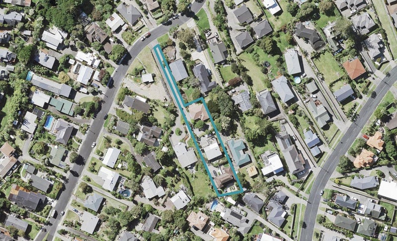 1/30 Newhaven Terrace, Mairangi Bay, Auckland - Carousel 1