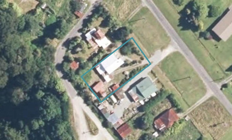 4 Stafford Street, Blackball, Greymouth - Carousel 1