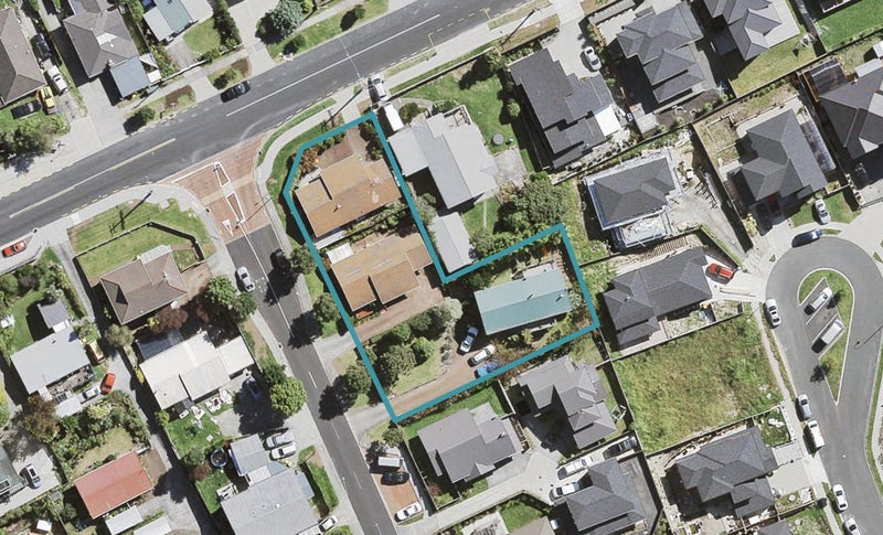 1/244 Sturges Road, Henderson, Auckland - Carousel 1