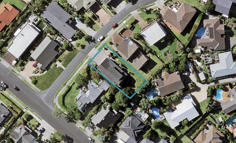 3 Eclipse Place, Half Moon Bay, Auckland - Carousel 1