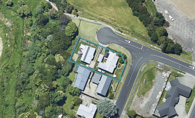 9 Saint George Street, Gate Pa, Tauranga - Carousel 1