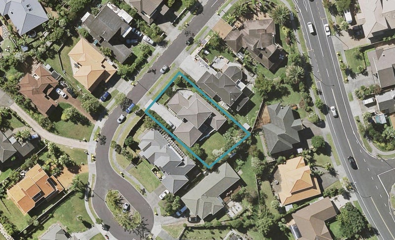 5 Carrowmore, Pinehill, Auckland - Carousel 1