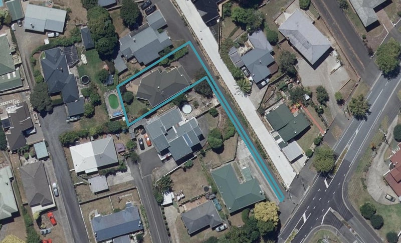 82 Mahoe Street, Melville, Hamilton - Carousel 1