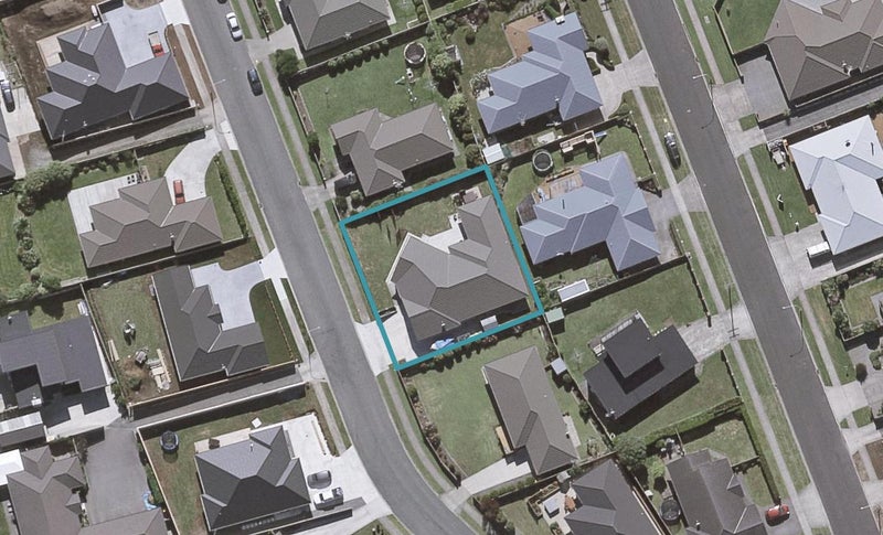 21 Jules Crescent, Bell Block, New Plymouth - Carousel 1