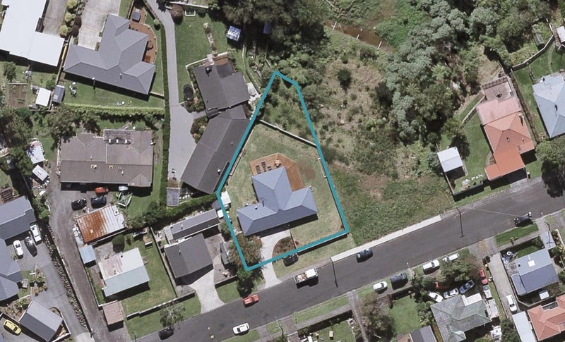 38 Davies Road, Hurdon, New Plymouth - Carousel 1
