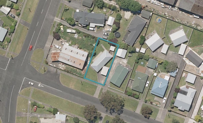 39 Hakeke Street, Whanganui East, Whanganui - Carousel 1