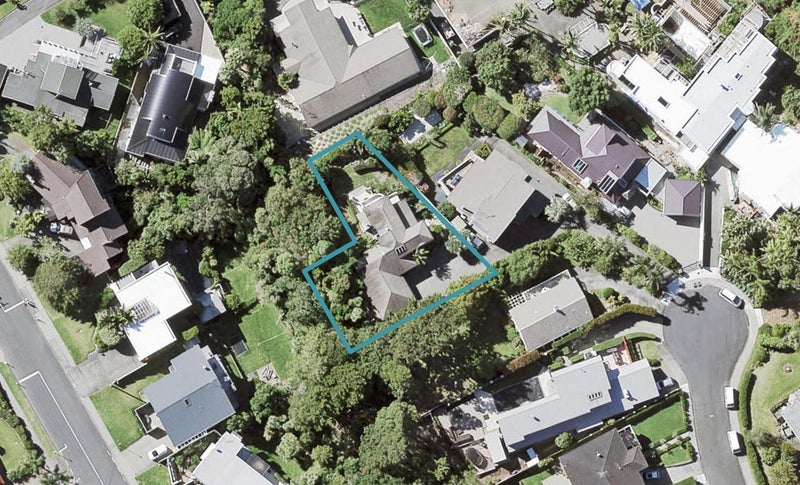 10 Pleasant Place, Mellons Bay, Auckland - Carousel 1