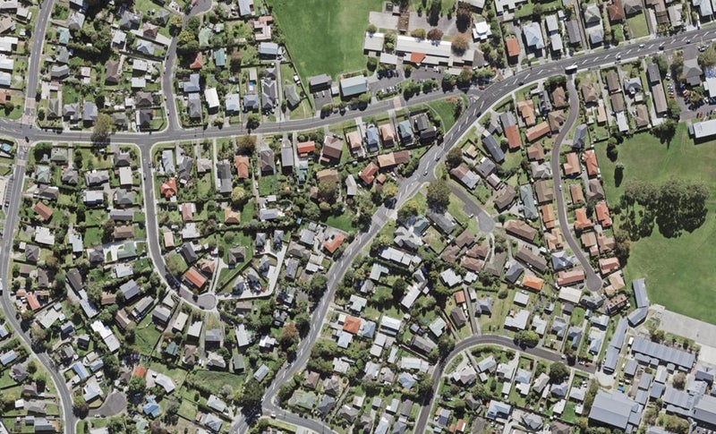 172 Edmonton Road, Te Atatu South, Auckland - Carousel 1