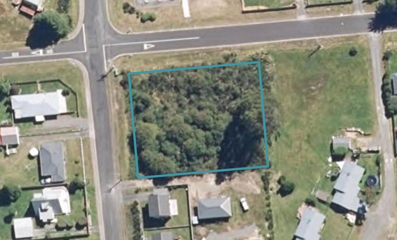 35 Millar Street, WAIMARINO, OWHANGO - Carousel 1