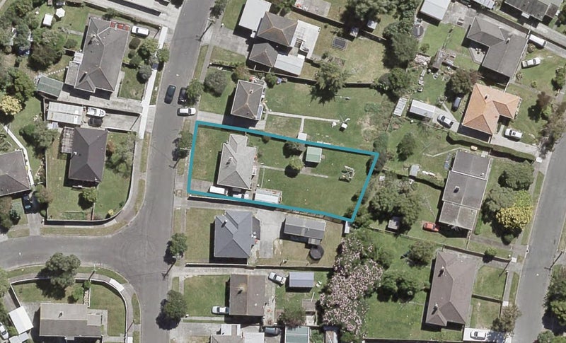 20 Compton Crescent, Taita, Lower Hutt - Carousel 1