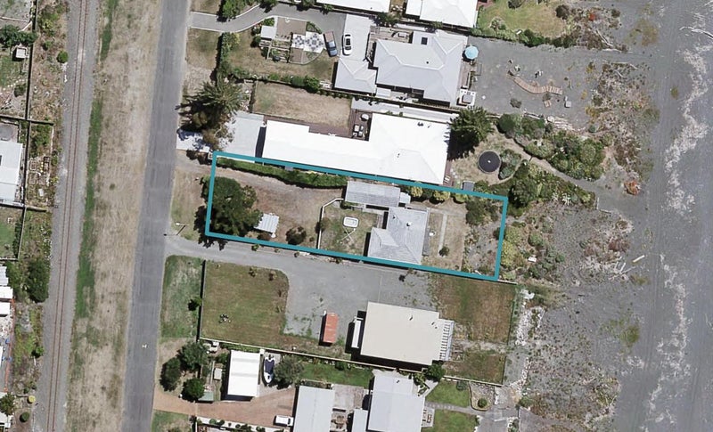 25 Ferguson Street South, Bay View, Napier - Carousel 1