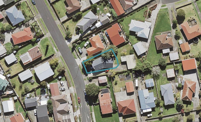 3 Duggan Avenue, Mangere, Auckland - Carousel 1