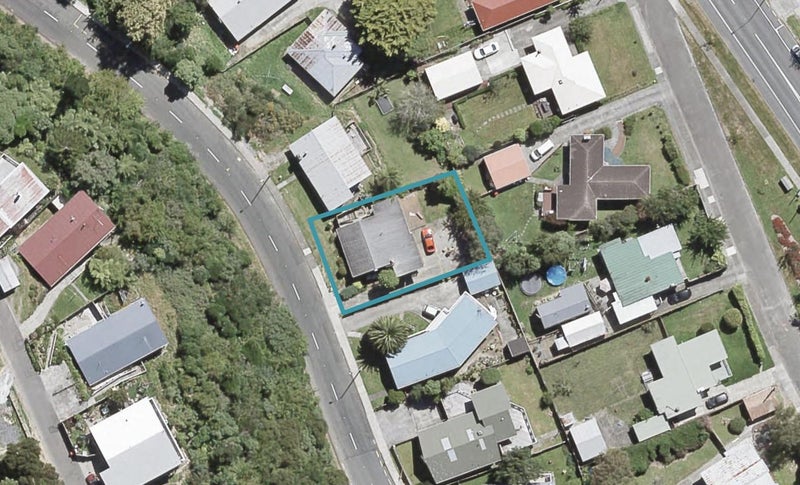 10 Holborn Drive, Stokes Valley, Lower Hutt - Carousel 1