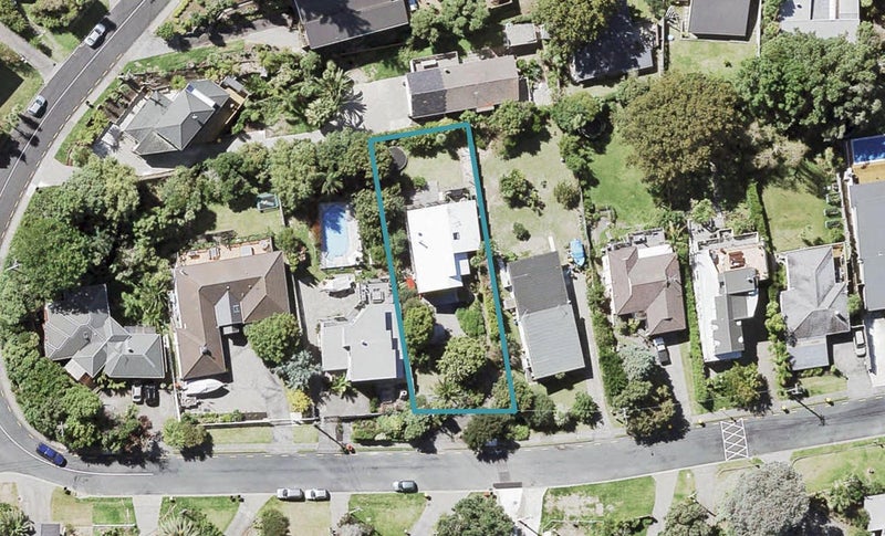 47 Beulah Avenue, Rothesay Bay, Auckland - Carousel 1