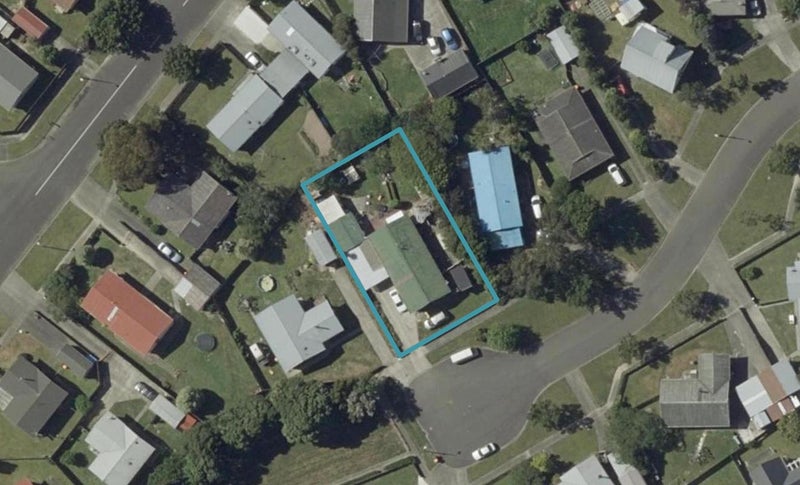 12 Ashton Place, Highbury, Palmerston North - Carousel 1