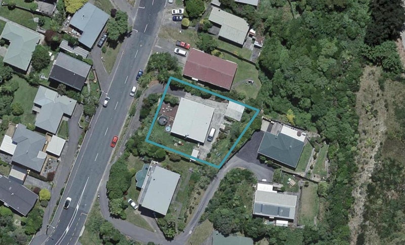 88 Helston Road, Paparangi, Wellington - Carousel 1