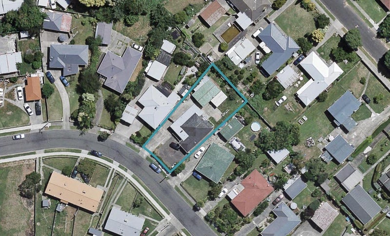16 Bestall Street, Maraenui, Napier - Carousel 1