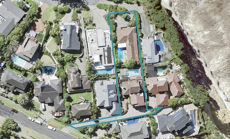 2/53 View Road, Campbells Bay, Auckland - Carousel 1
