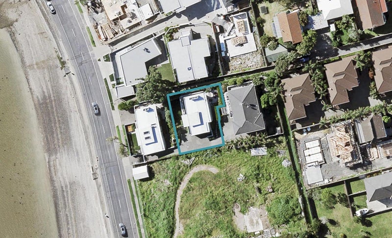 70B The Parade, Bucklands Beach, Auckland - Carousel 1