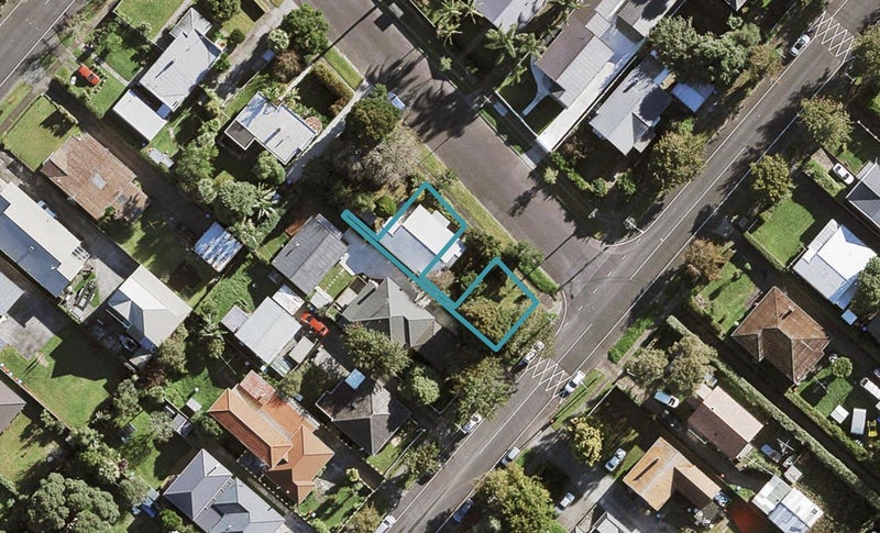 11 Glentui Road, Mount Albert, Auckland - Carousel 1