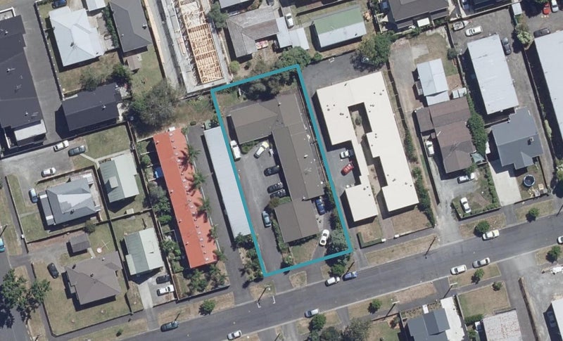 1/3 Coates Street, Hamilton East, Hamilton - Carousel 1