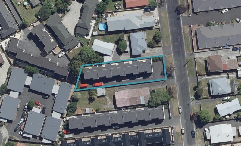 1/12 Campbell Street, Frankton, Hamilton - Carousel 1