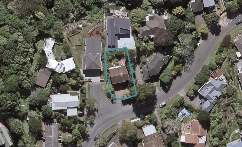 12 Sequoia Grove, Merrilands, New Plymouth - Carousel 1