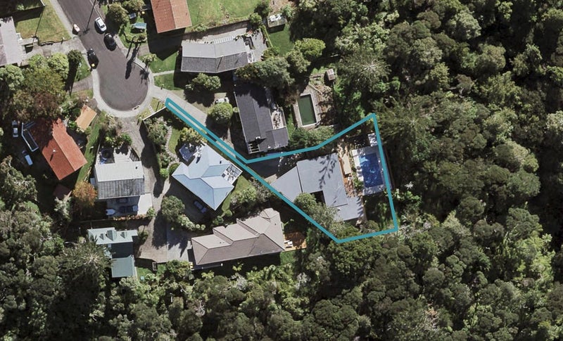 16B Felstead Street, Birkenhead, Auckland - Carousel 1