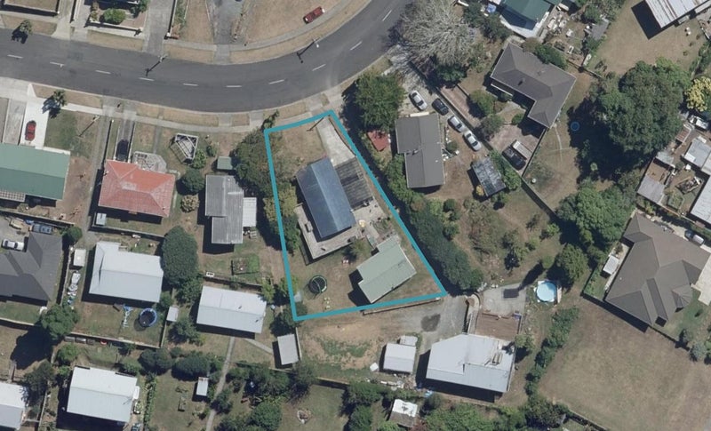 18 Cowley Drive, Temple View, Hamilton - Carousel 1