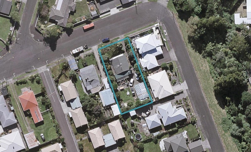 20 Oriental Street, Welbourn, New Plymouth - Carousel 1