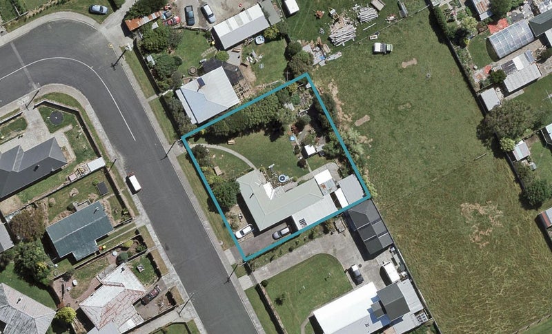 8 Cushen Street, Clifton, Invercargill - Carousel 1