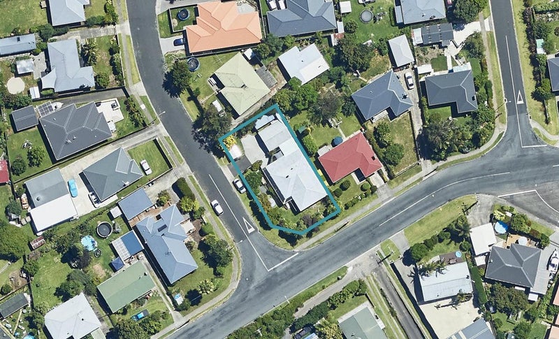 5 Bristol Avenue, Brookfield, Tauranga - Carousel 1